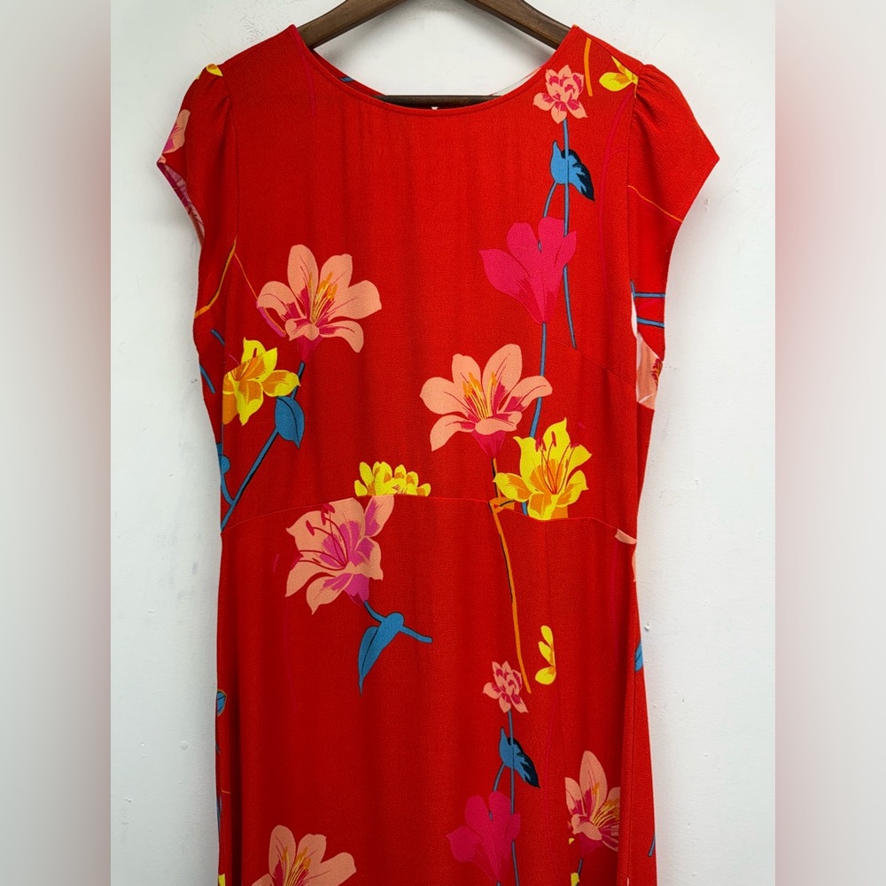 Loft size 10 Women’s Red Floral Lily Cap Sleeve Side Slit Midi Dress - Picture 3 of 9